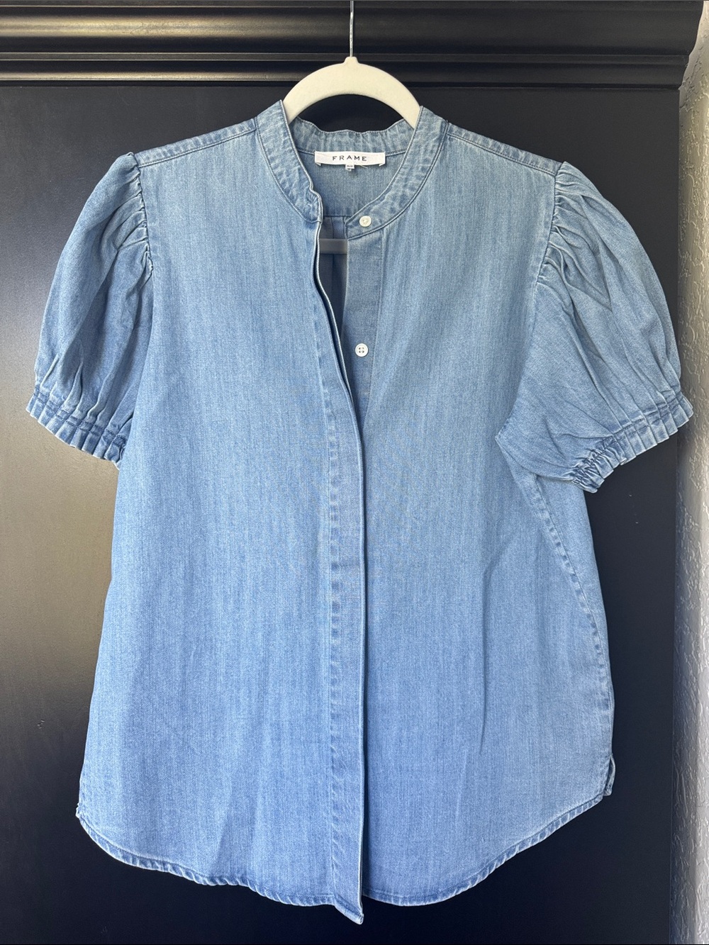 Frame Denim Chambray Puff Sleeve Button-Front Shirt
